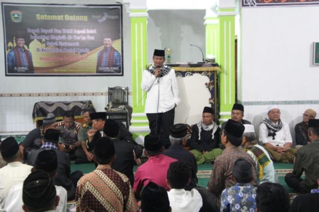 6565sambutan bupati si mesjid raya surian ok.jpg